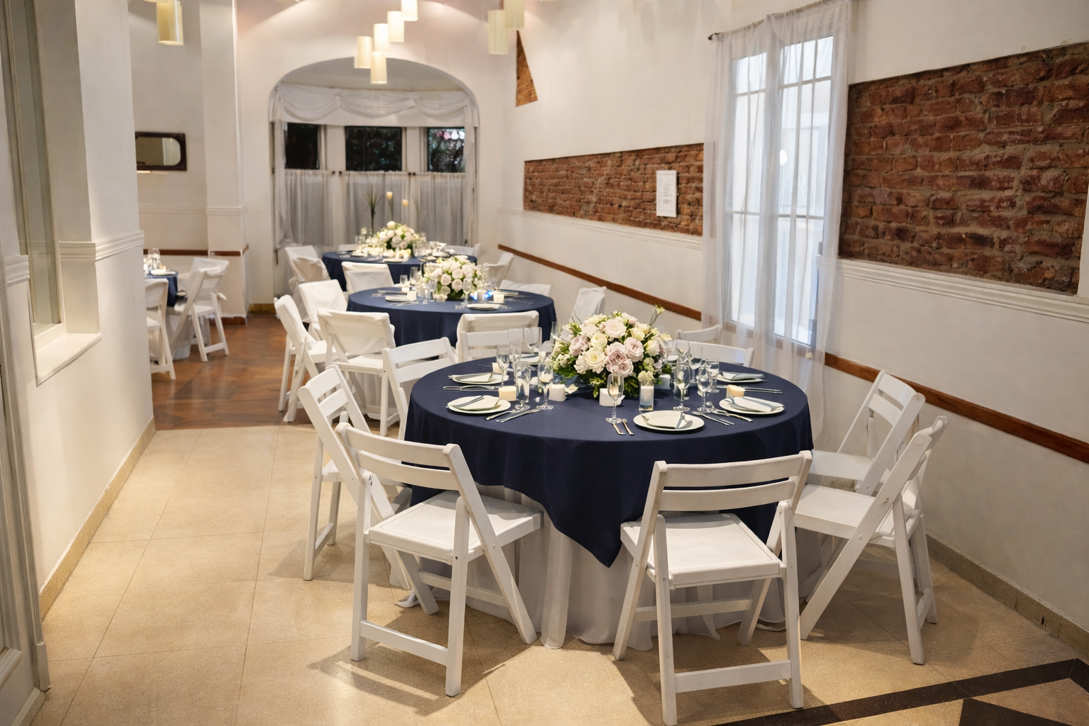 Salón de eventos Melody decorado para una fiesta